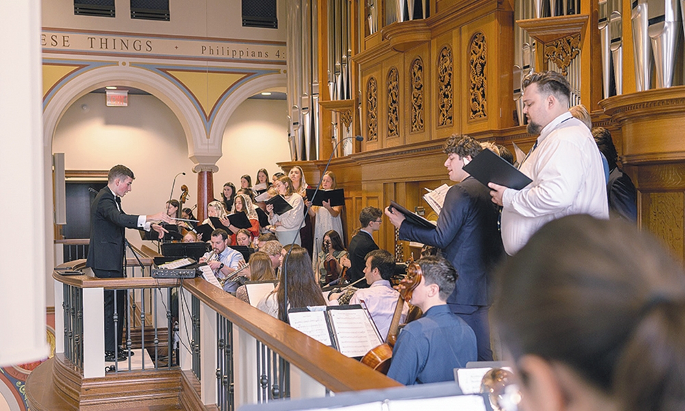Hundreds of students unite at Saint Paul’s Orchestral Mass